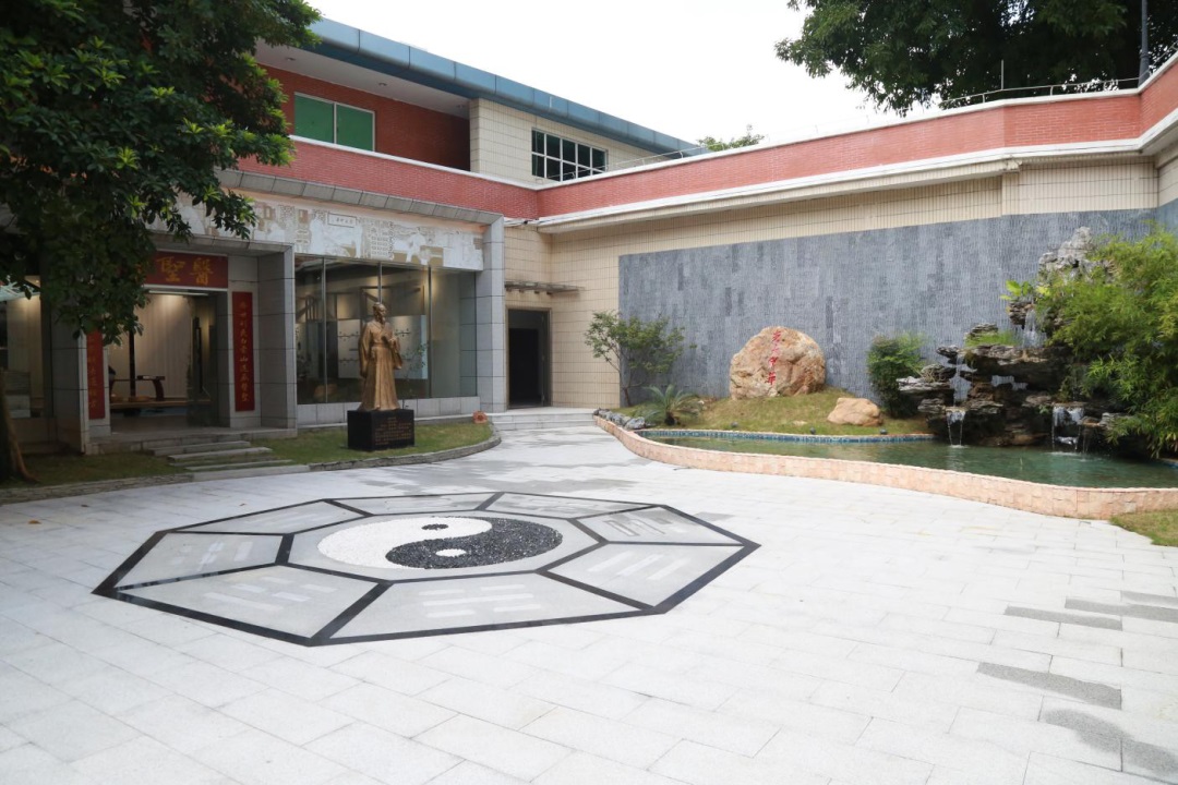 白云山Z6尊龙凯时医圣堂科普基地获评第十三批广州市科学技术遍及基地